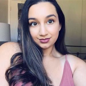 Meet your Posher, Elise